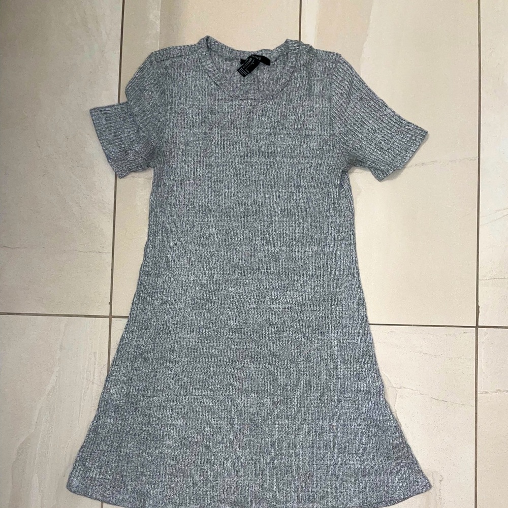 Simple gray dress, flattering and easy to style!
